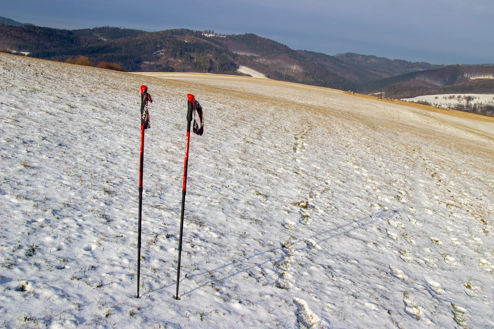Za výhledy zimního Závrší a Vršatských bradel