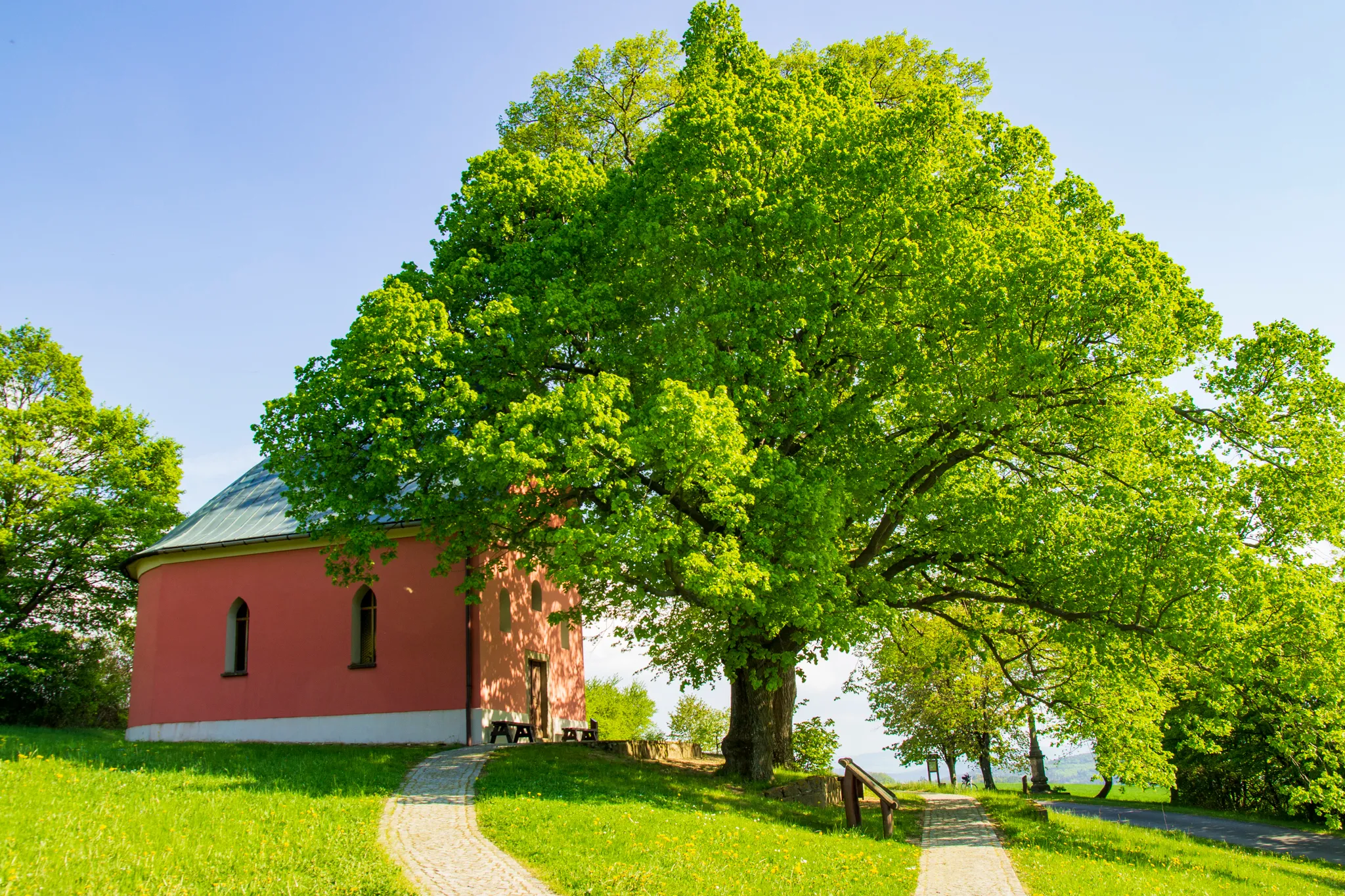 Na kole dnem budoucí přehrady