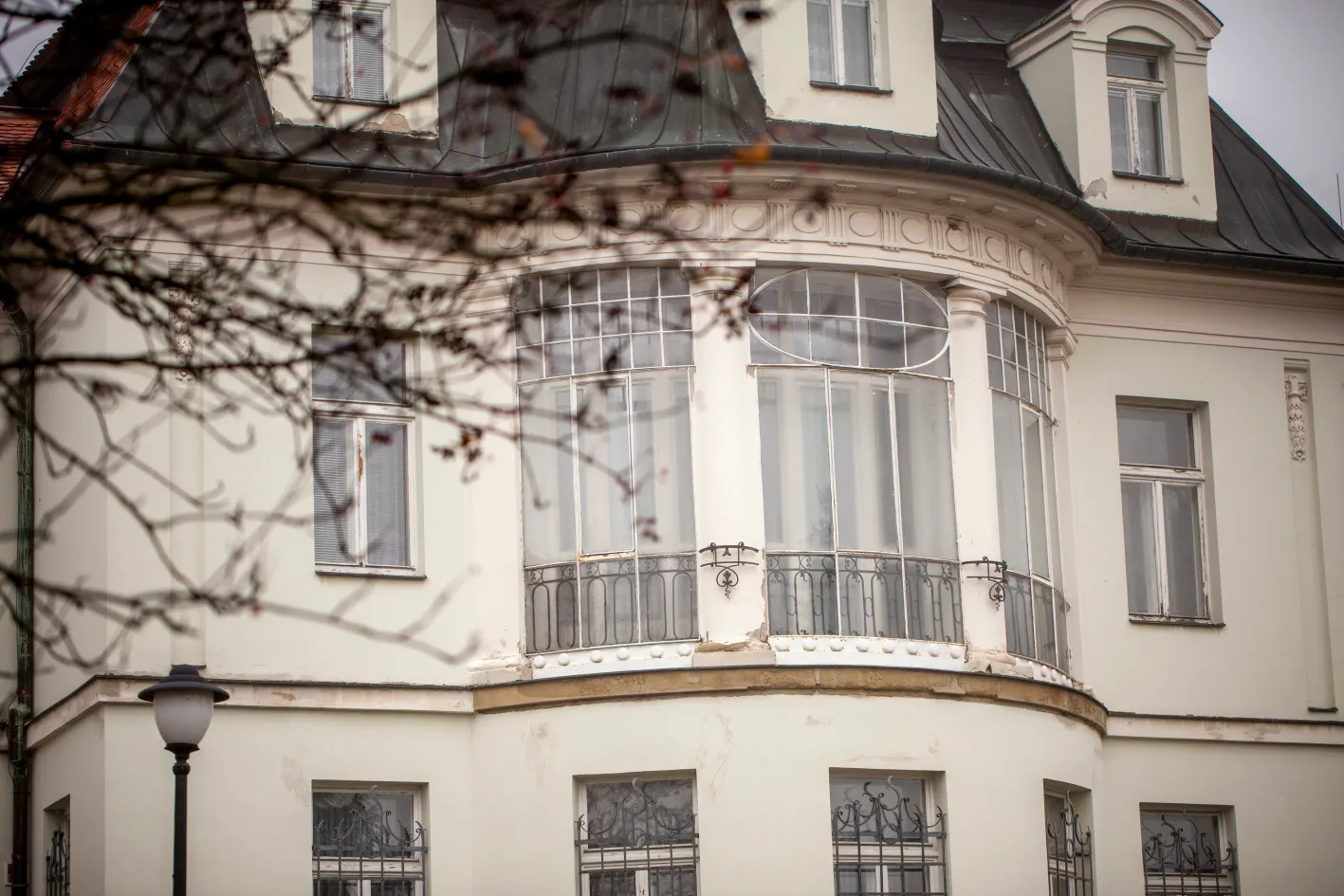 Secesní architekturou Huberta Gessnera