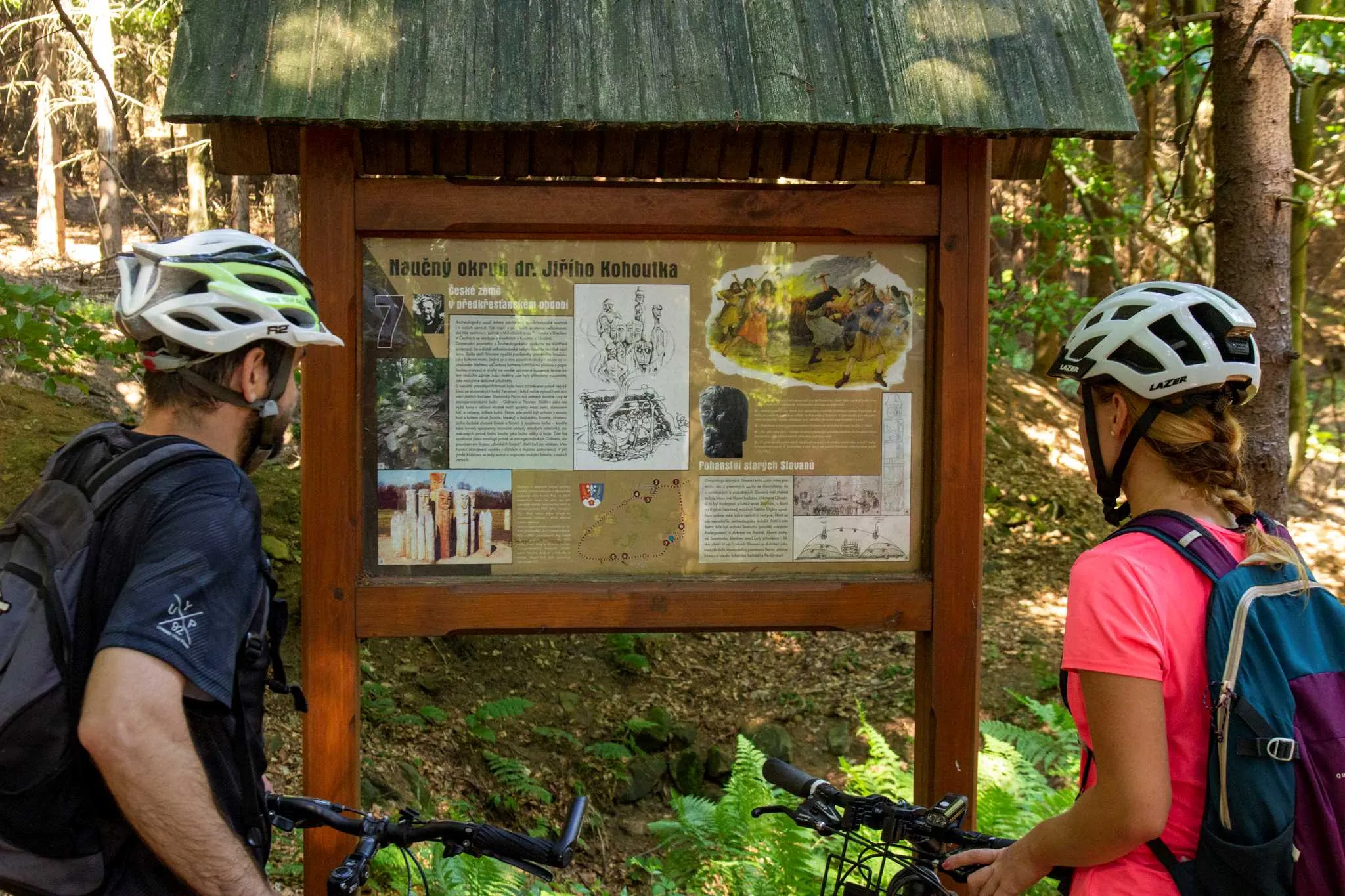 Na kole z Luhačovic na tajemný Klášťov