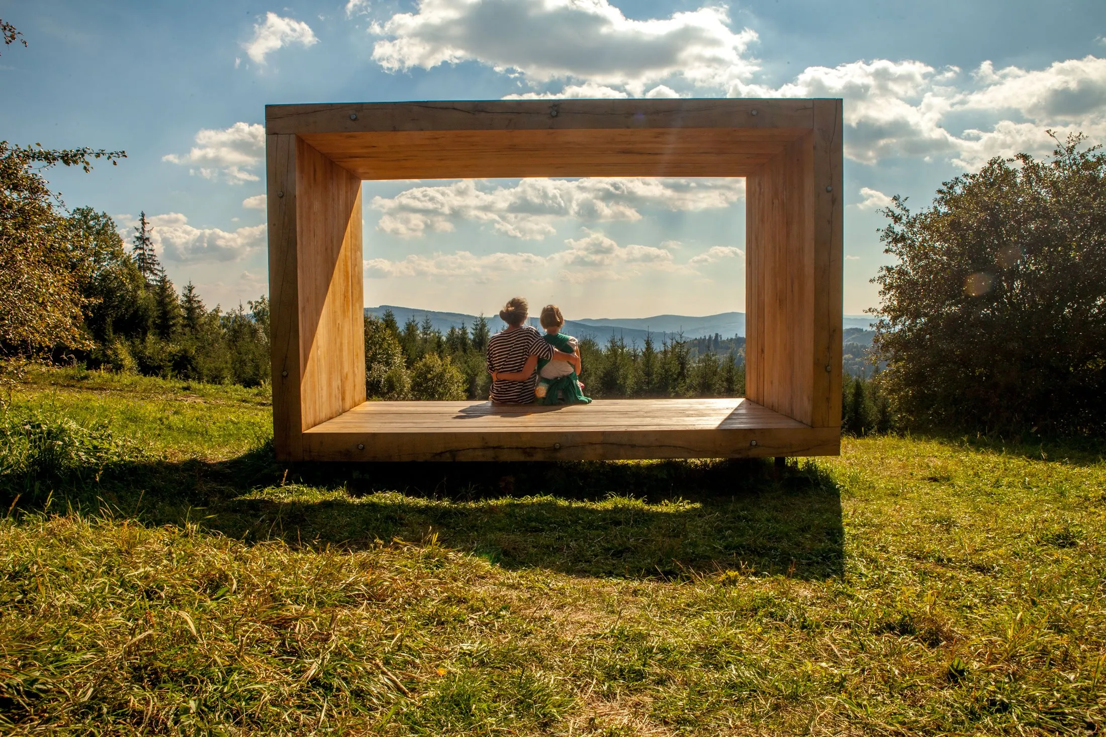 Hřebenem Královce za krásami UNESCO