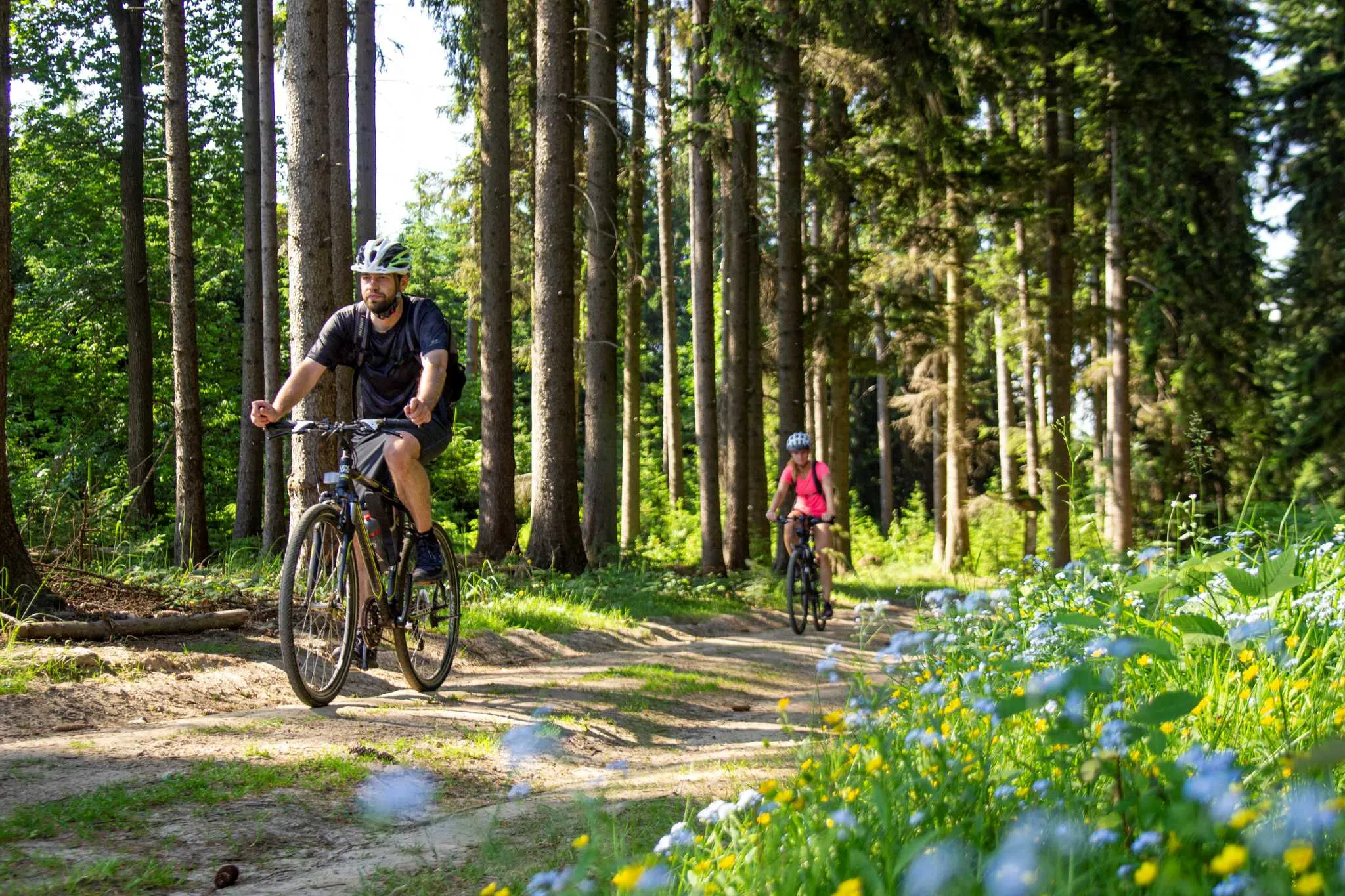 Na kole z Luhačovic na tajemný Klášťov