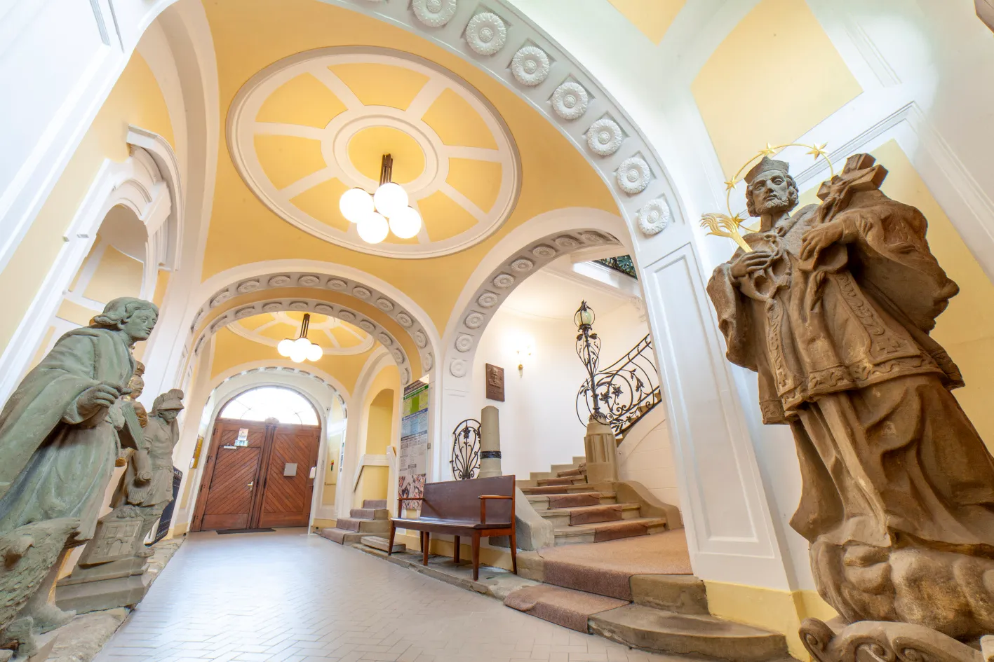 Secesní architekturou Huberta Gessnera