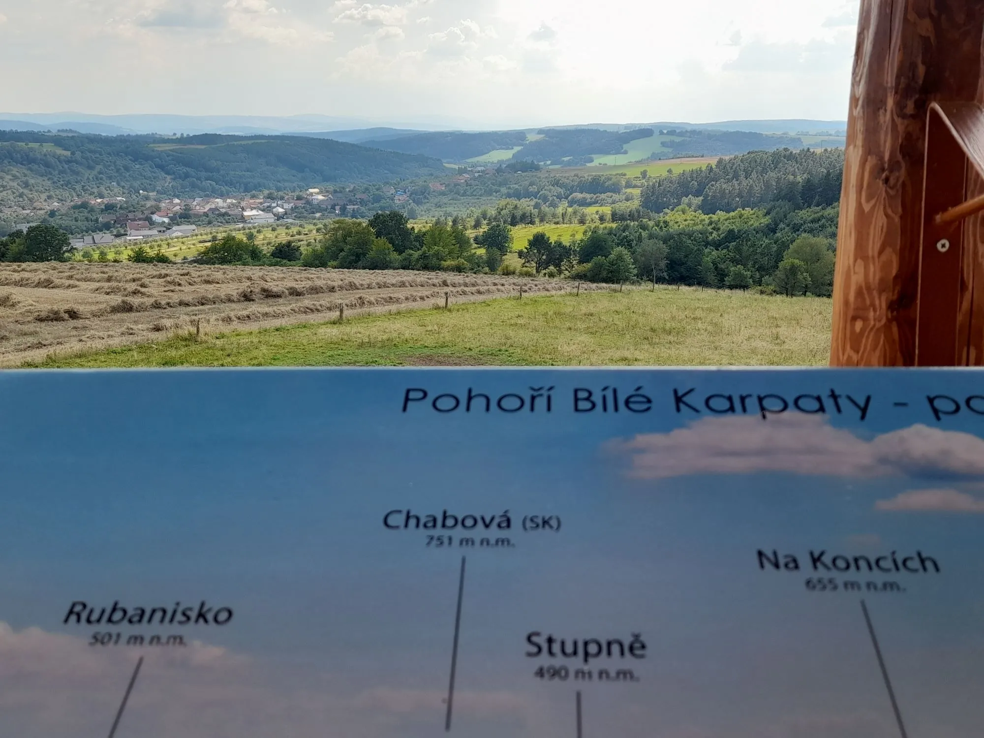 Z Ploštiny k prameni Vláry