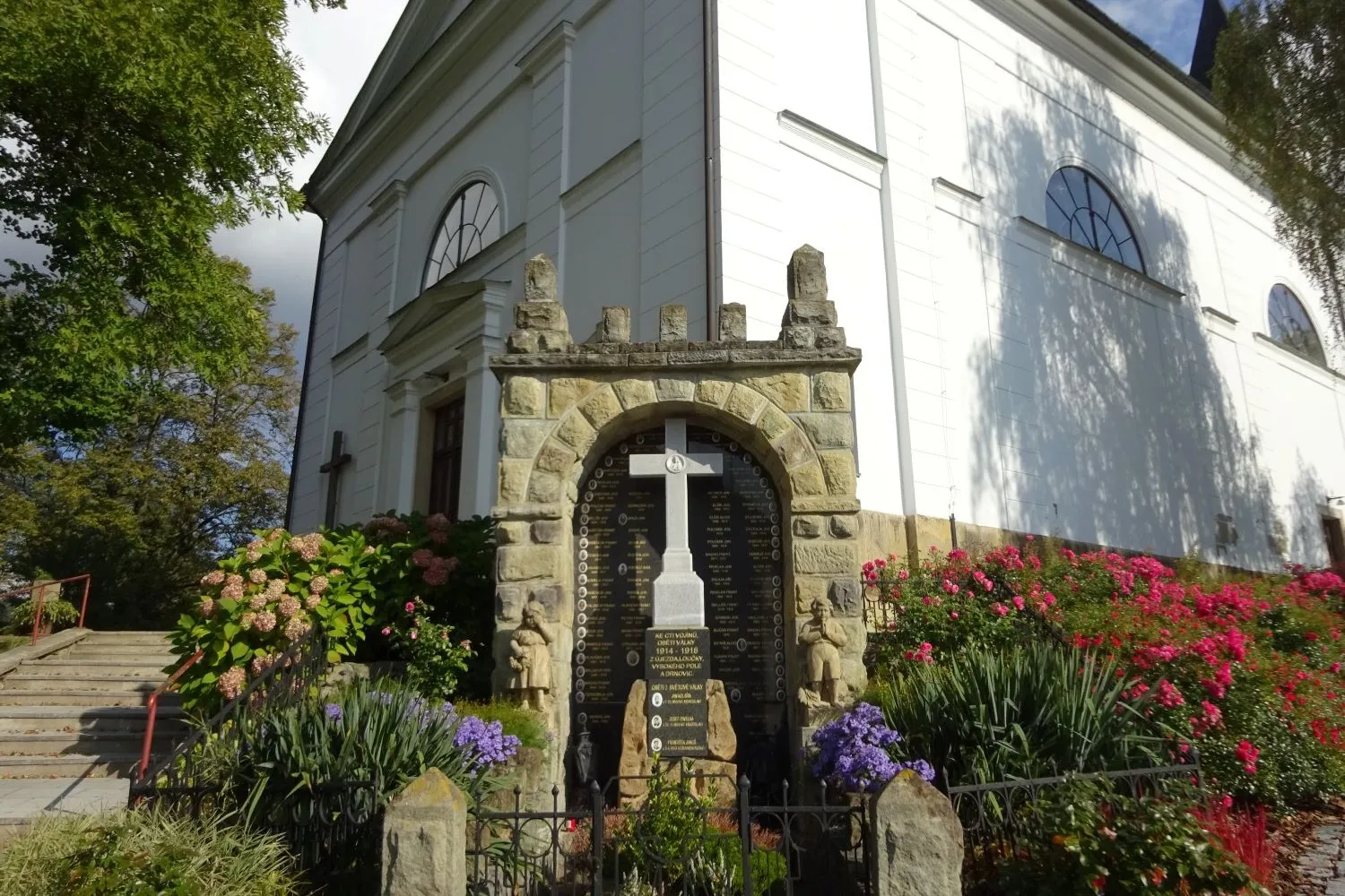 Cyklotoulka československým pomezím