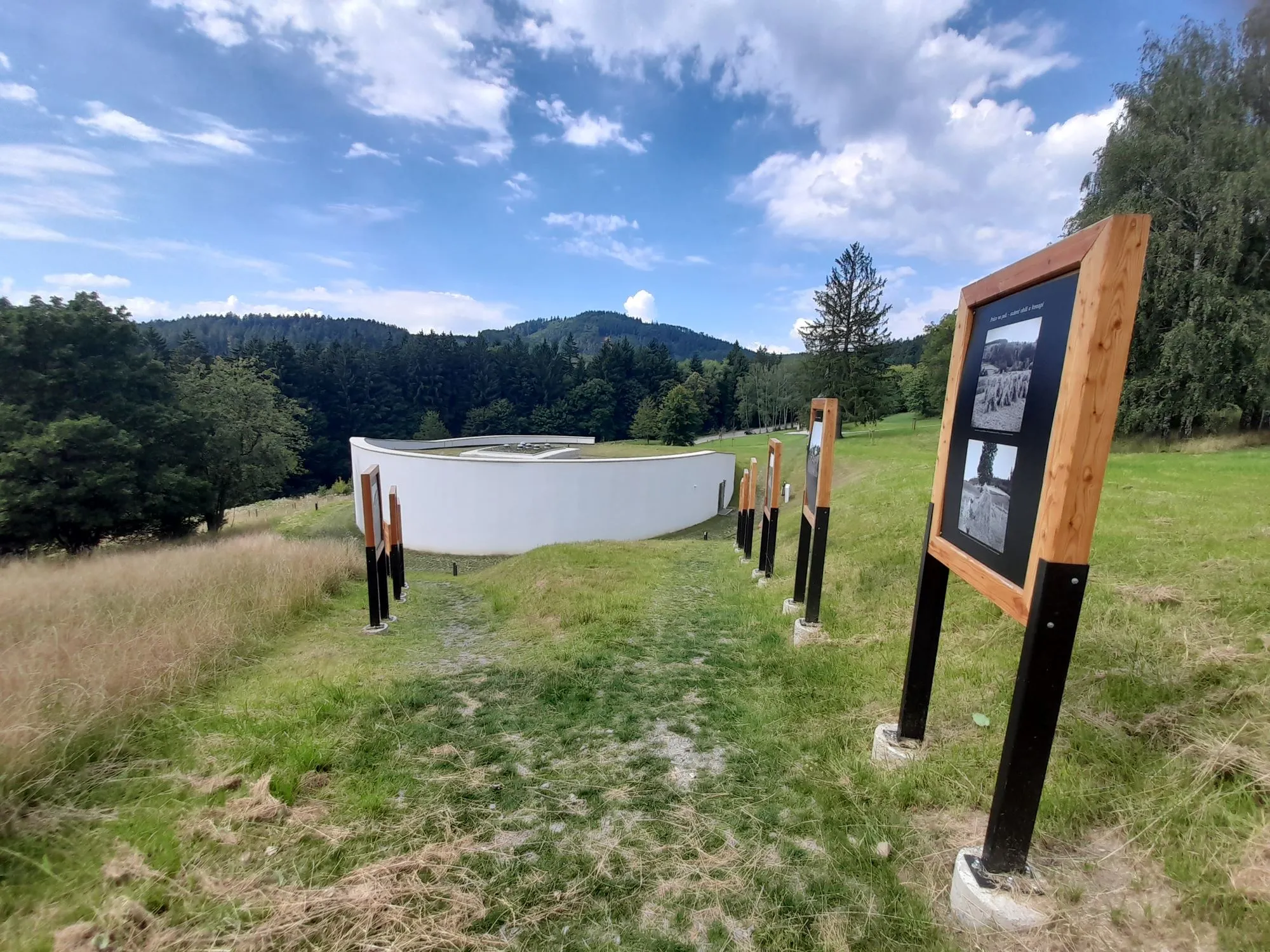 Národní památník Ploština