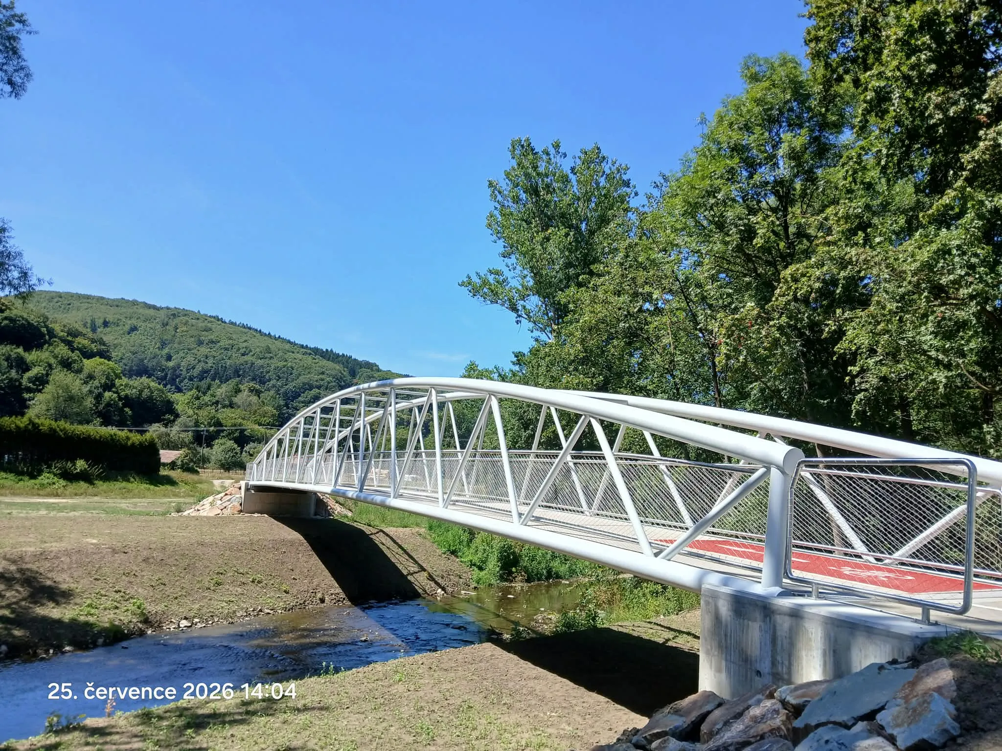 K hranicím bezpečněji