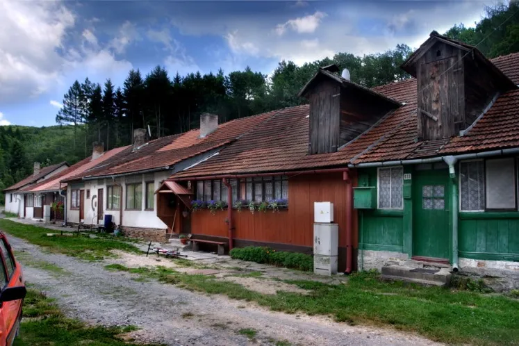 Na kole k vodopádu Dračia studňa