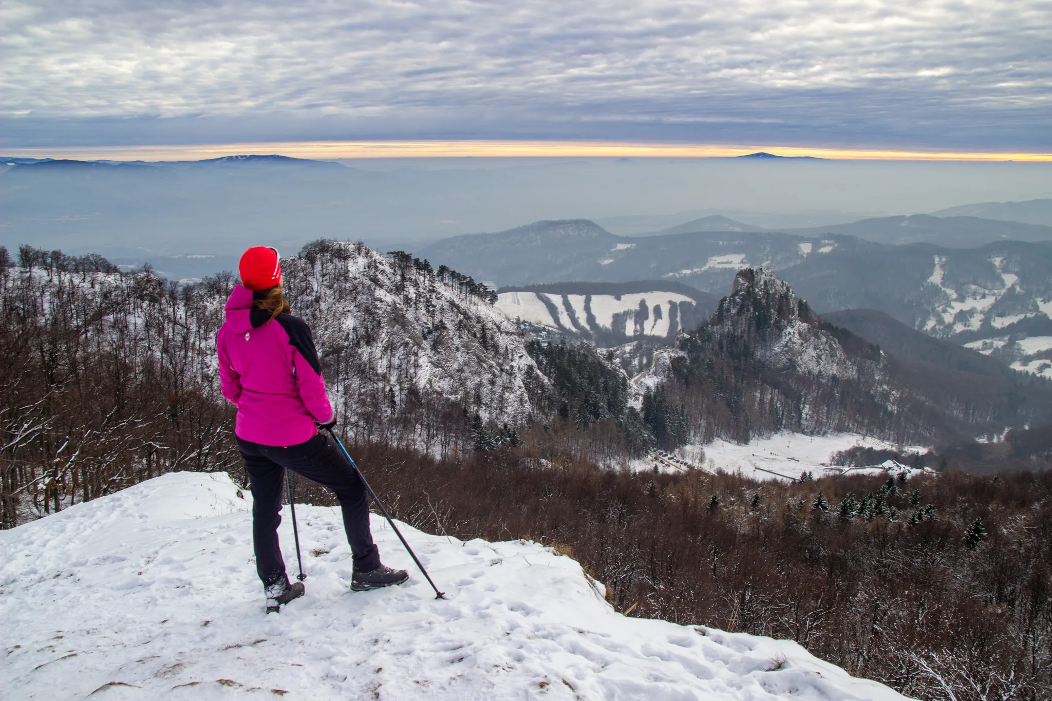 Za výhledy zimního Závrší a Vršatských bradel